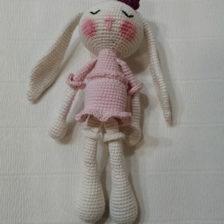 Amigurumi conejita orejas largas - Imagen 1